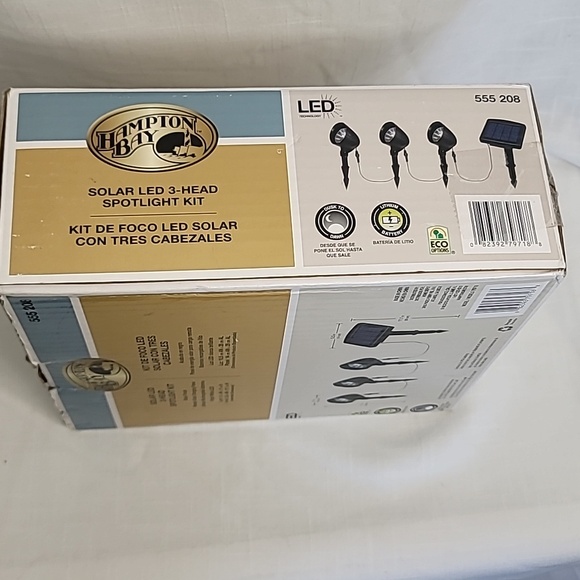 NEW in BOX Hampton Bay Solar LED 3-Head Solar Spotlight Kit - Picture 5 of 8